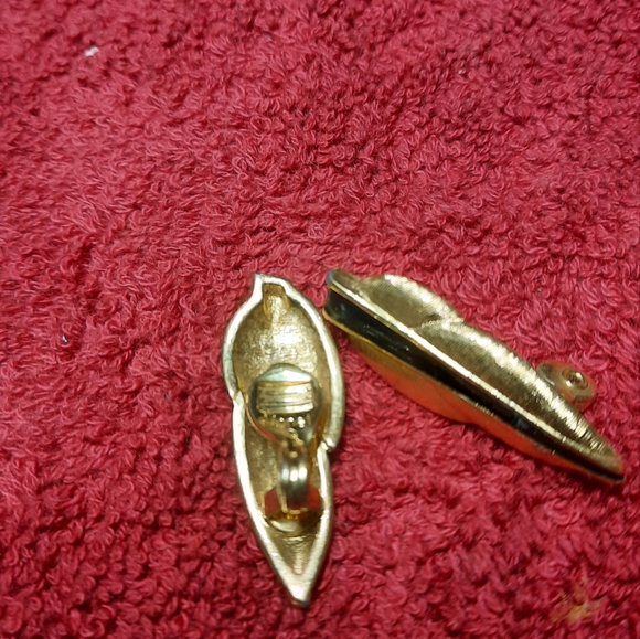 Vintage earrings - Picture 2 of 2